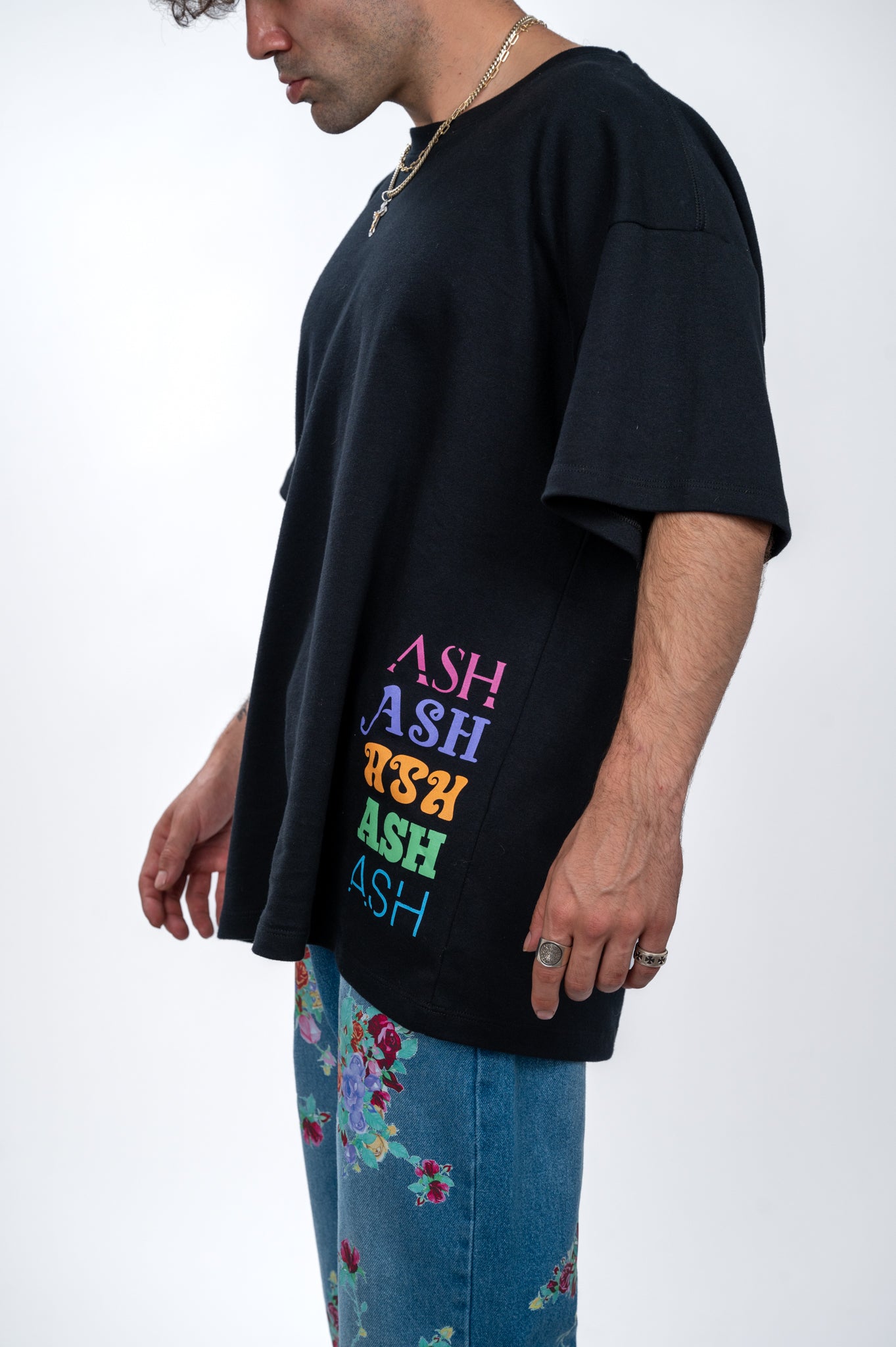 Camiseta Typo Over Tee