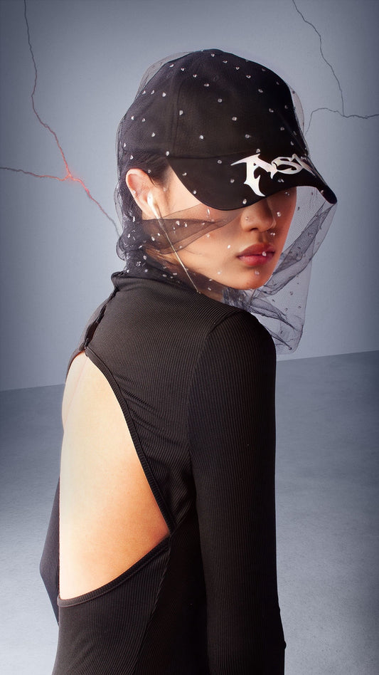 BLACK CAP